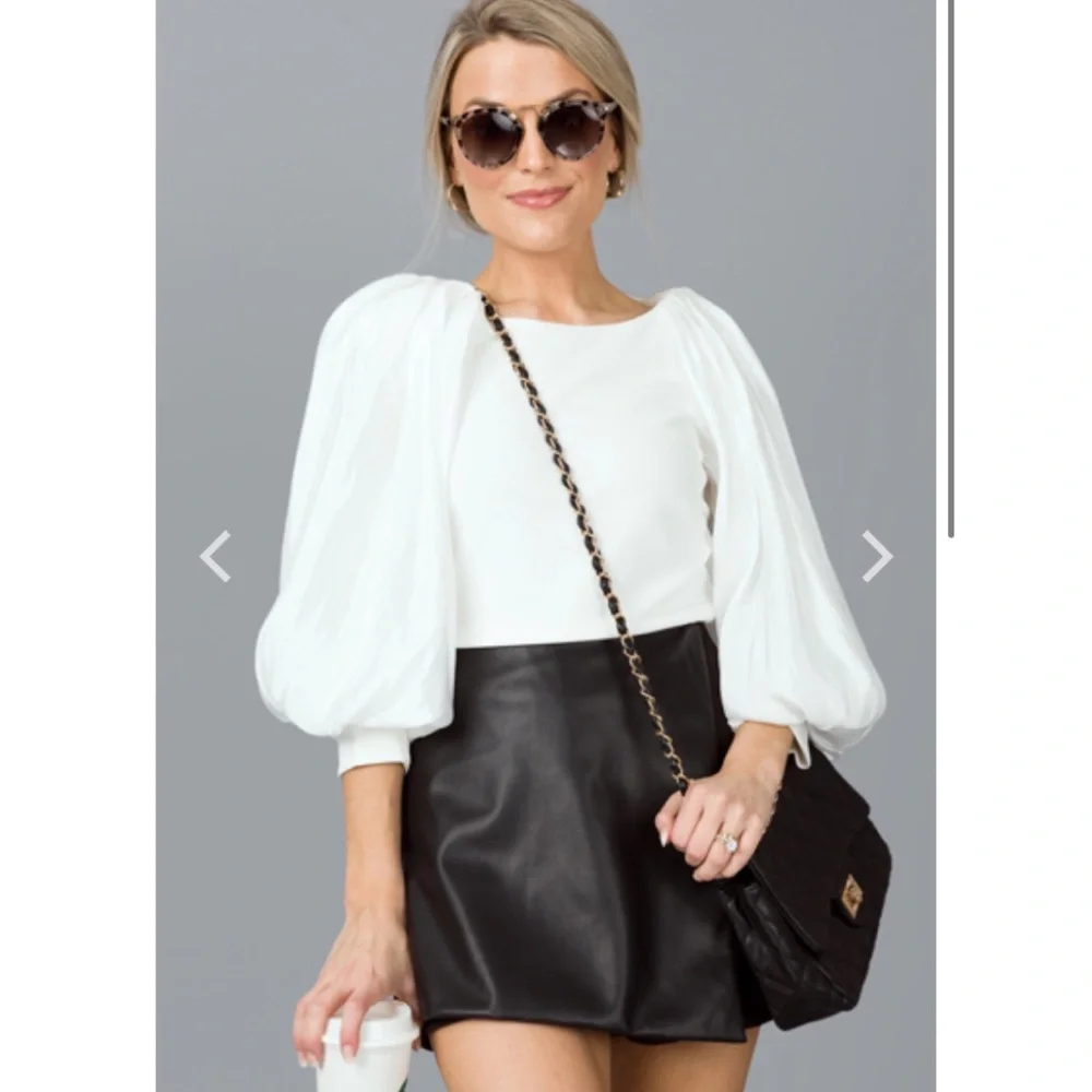 NWT Boutique Statement Sleeves Blouse Off White/Ivory Size Small - Picture 2 of 6